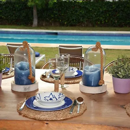 Abu Lita 3 Minutos Andando Playa Renovada Piscina Y Jardin Xxl Autentico Lujo Villa Sitges