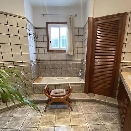 Abu Lita 3 Minutos Andando Playa Renovada Piscina Y Jardin Xxl Autentico Lujo Sitges