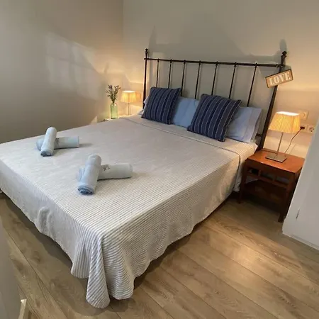 Abu Lita 3 Minutos Andando Playa Renovada Piscina Y Jardin Xxl Autentico Lujo * Sitges