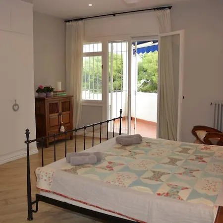 Abu Lita 3 Minutos Andando Playa Renovada Piscina Y Jardin Xxl Autentico Lujo Sitges