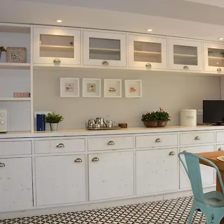 Abu Lita 3 Minutos Andando Playa Renovada Piscina Y Jardin Xxl Autentico Lujo Sitges