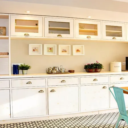 Villa Abu Lita 3 Minutos Andando Playa Renovada Piscina Y Jardin Xxl Autentico Lujo Sitges