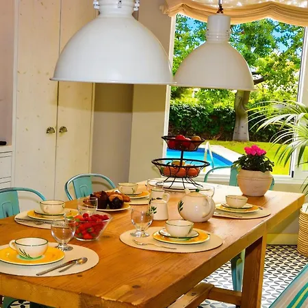 Villa Abu Lita 3 Minutos Andando Playa Renovada Piscina Y Jardin Xxl Autentico Lujo Sitges