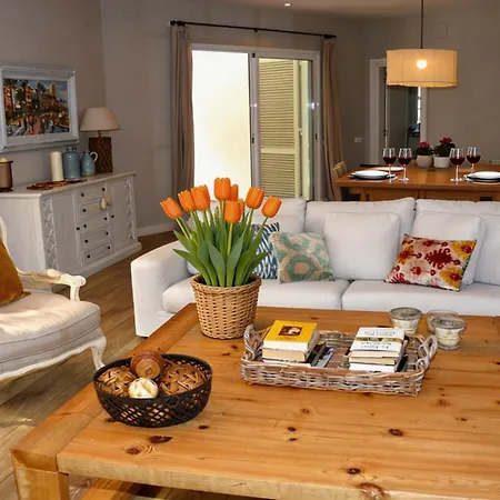 Abu Lita 3 Minutos Andando Playa Renovada Piscina Y Jardin Xxl Autentico Lujo Sitges