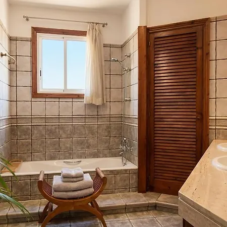 Abu Lita 3 Minutos Andando Playa Renovada Piscina Y Jardin Xxl Autentico Lujo Villa *