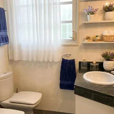 Villa Abu Lita 3 Minutos Andando Playa Renovada Piscina Y Jardin Xxl Autentico Lujo Sitges